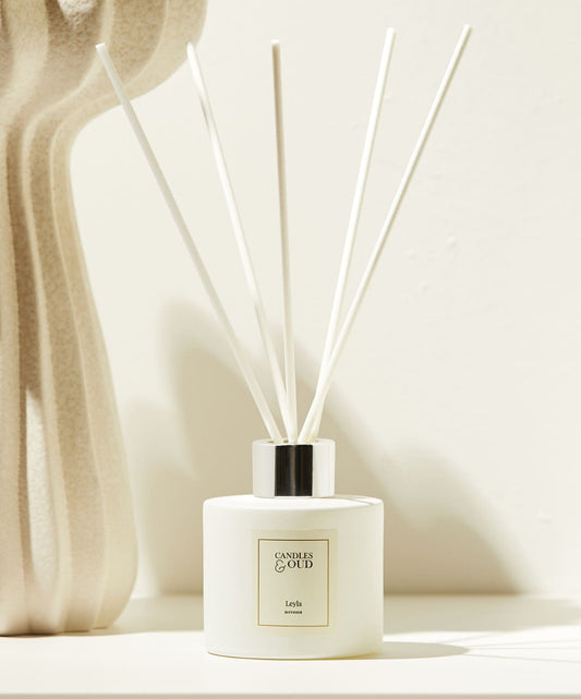 Candles and Oud Diffuser